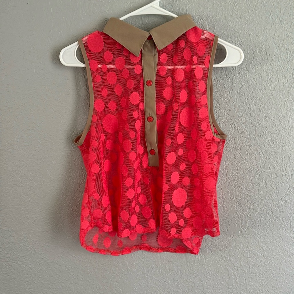 Sleeveless pink mesh button up